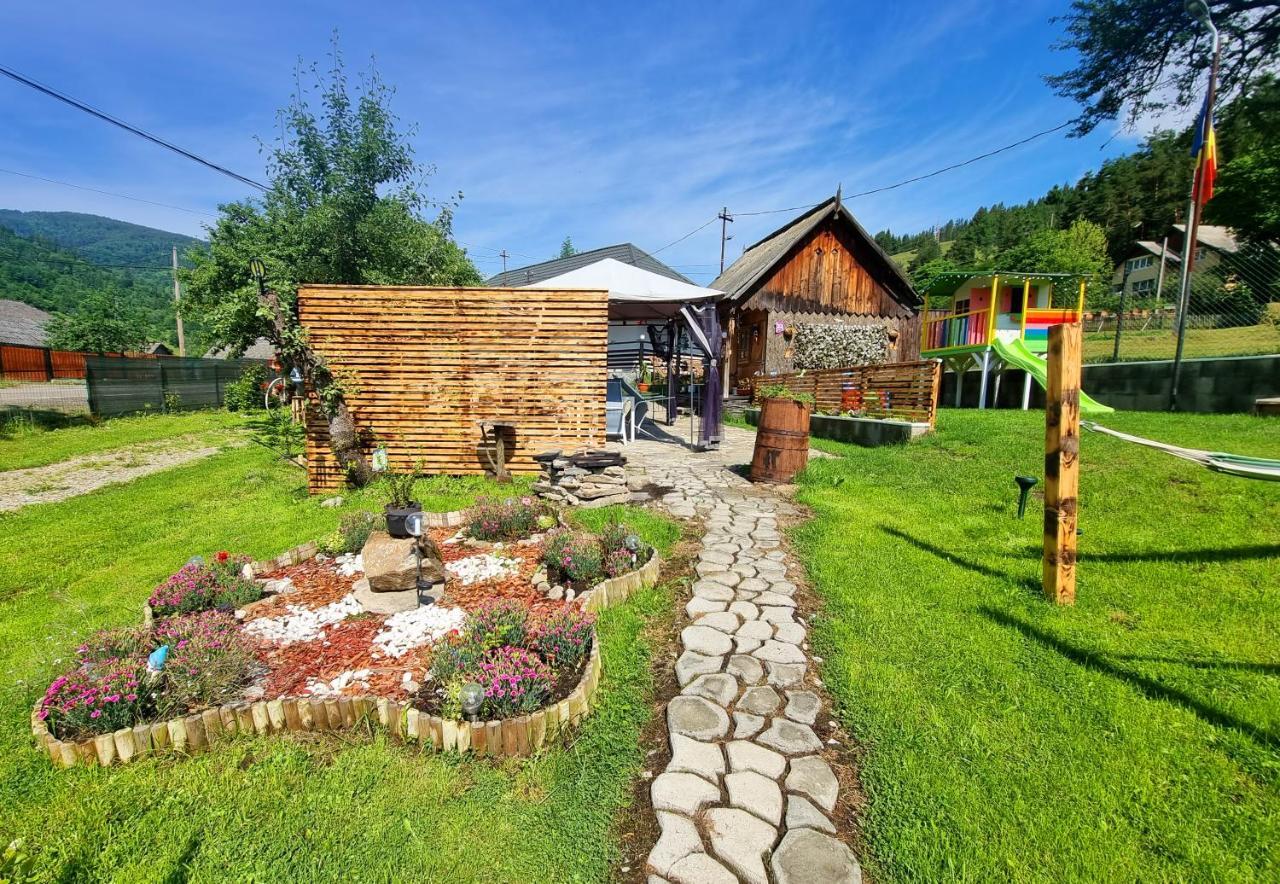 Casuta De Vacanta Poiana Poiana Teiului Exterior foto