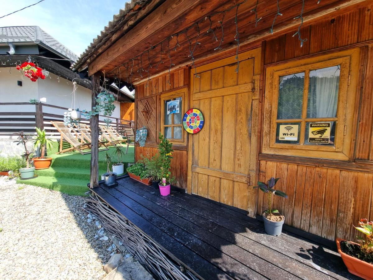 Casuta De Vacanta Poiana Poiana Teiului Exterior foto